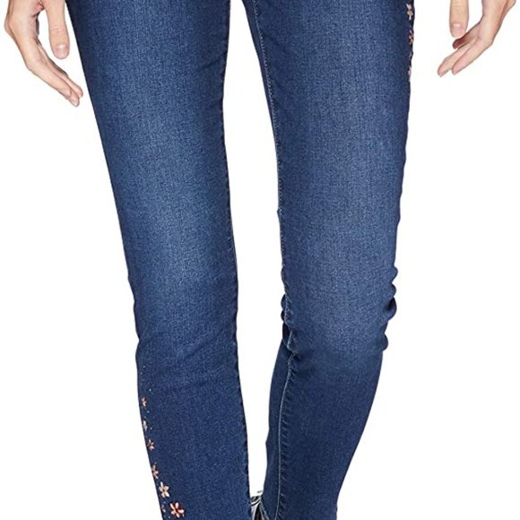 Lee Denim - LEE Women's Sculpting Slim Fit Embroidery 8 Petite